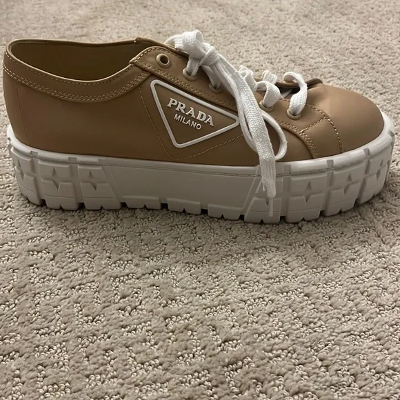 Platform sneakers - Picture 2 of 12